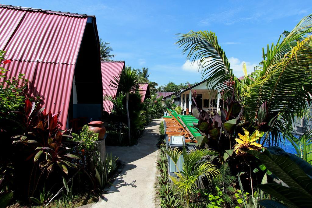Sister Bungalow Hotel Gili Air Exterior photo